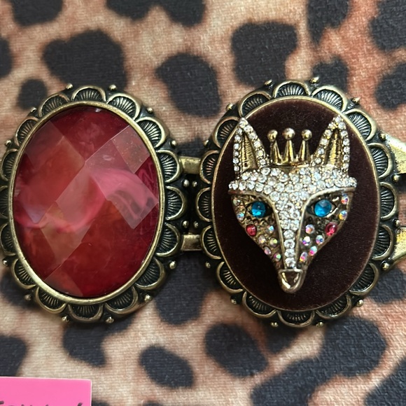 Betsey Johnson Chunky Fox and Owl Bracelet - Picture 6 of 14